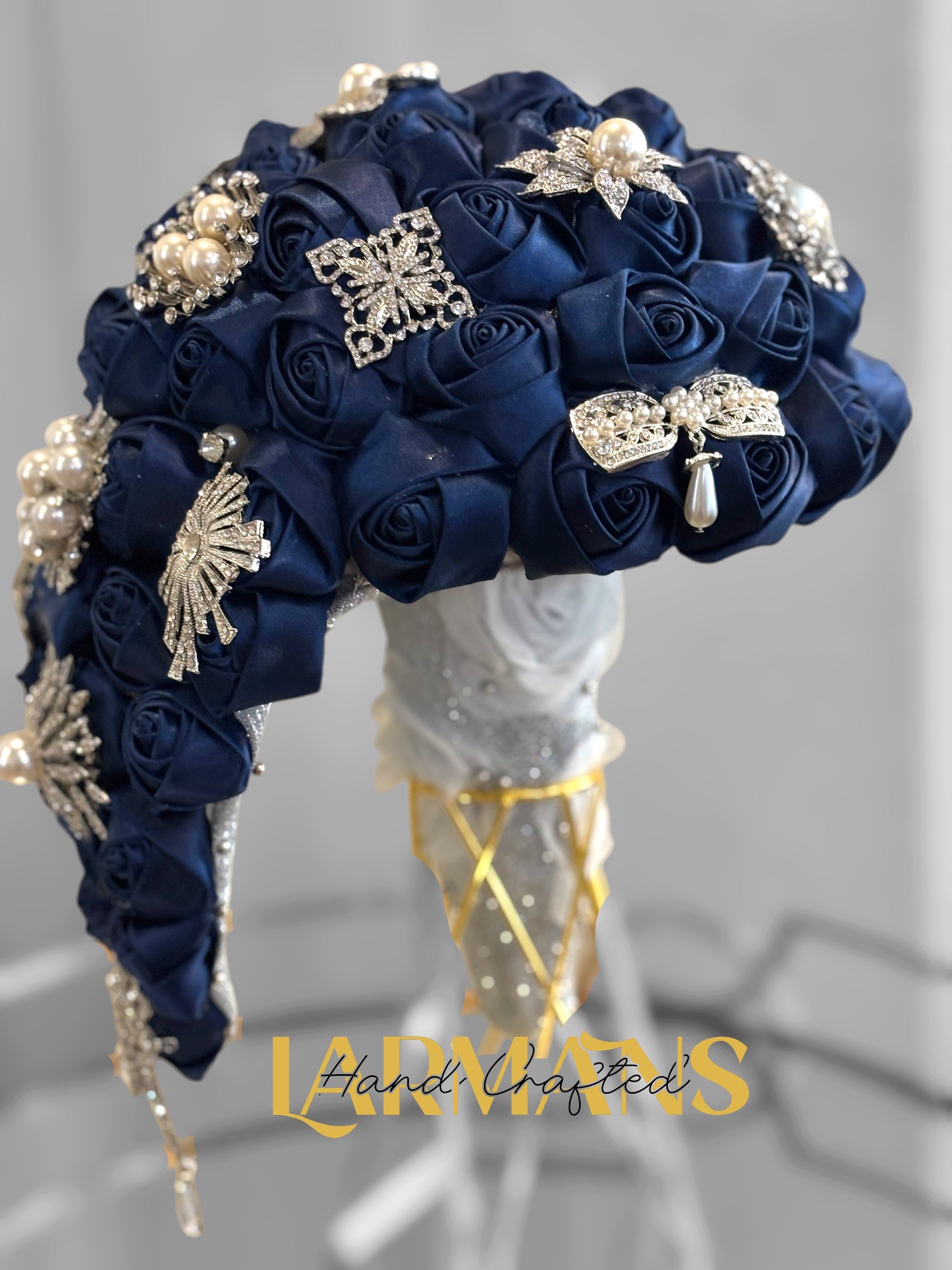 blue bouquet side view-Photoroom.jpg
