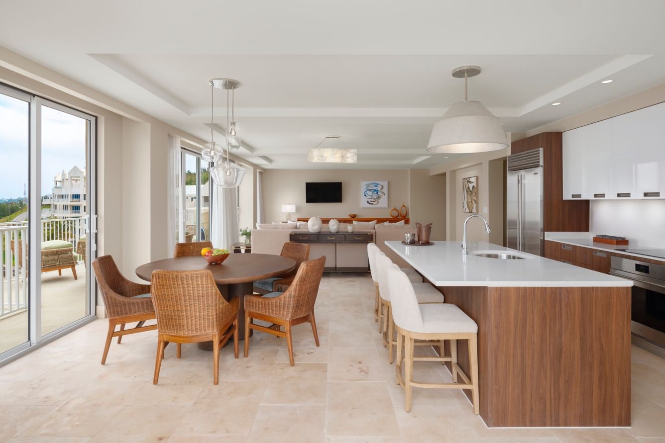 suite dining.jpeg