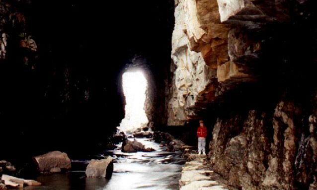 Tunnel14.jpg
