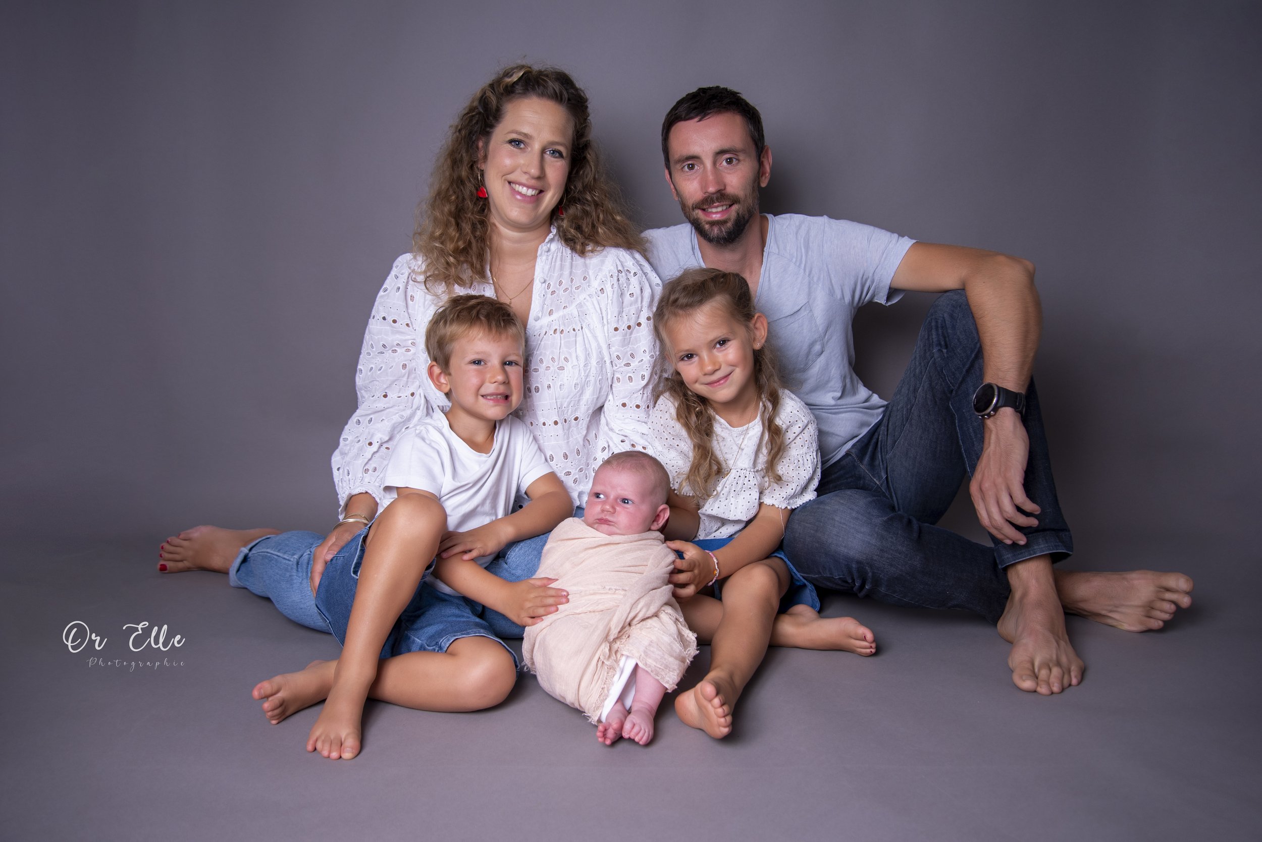 Famille 1 signée.jpg