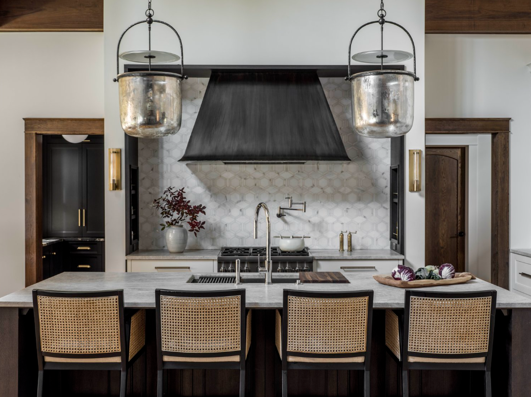 Traditional Kitchen Remodel by Kitchen Cove Design Studio project photo