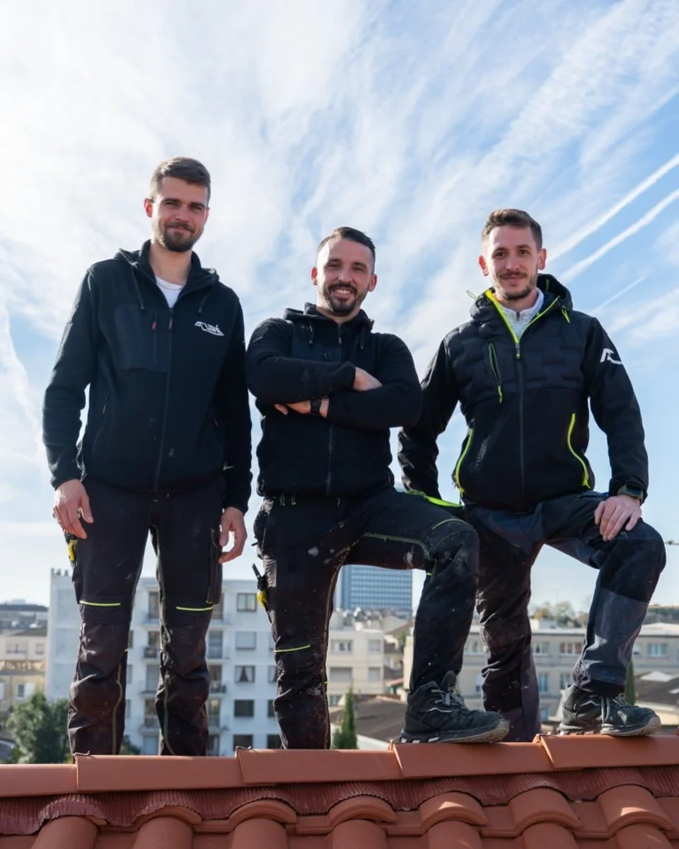 Nous vous souhaitons &agrave; tous de joyeuses f&ecirc;tes de fin d&rsquo;ann&eacute;e ! De bons moments &agrave; partager en famille ! @curecouverture #newyear #christmastime #stopworking #familytime❤️