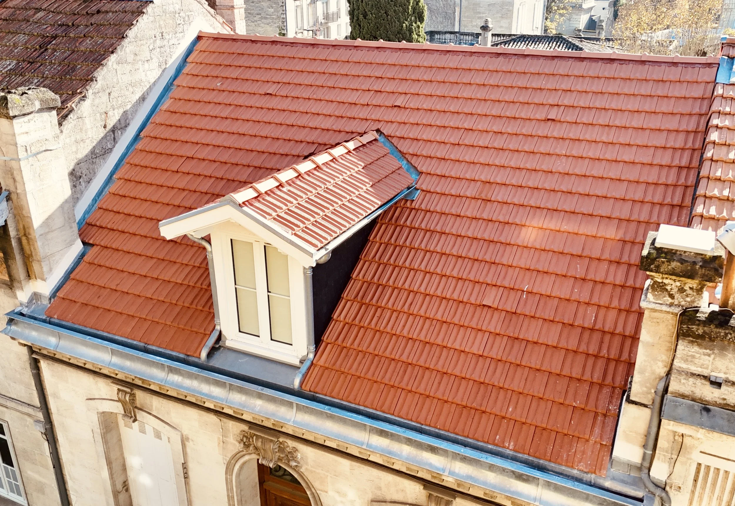 Le rôle essentiel de la toiture dans la performance énergétique de votre maison