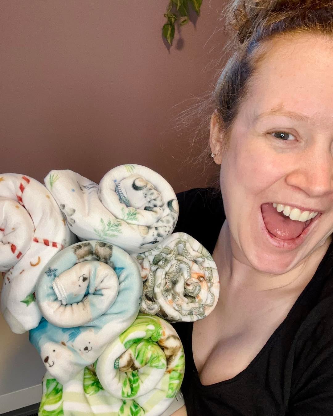 As-tu &eacute;t&eacute; voir mes 5 nouveaux motifs de doudou squish disponibles 🤗🙃? 
Lequel est ton pr&eacute;f&eacute;r&eacute; ? 👀
.
Have you been to see my 5 new squish blankets patterns available 🤗🙃? 
Which one is your favorite? 👀
.
👉 www.