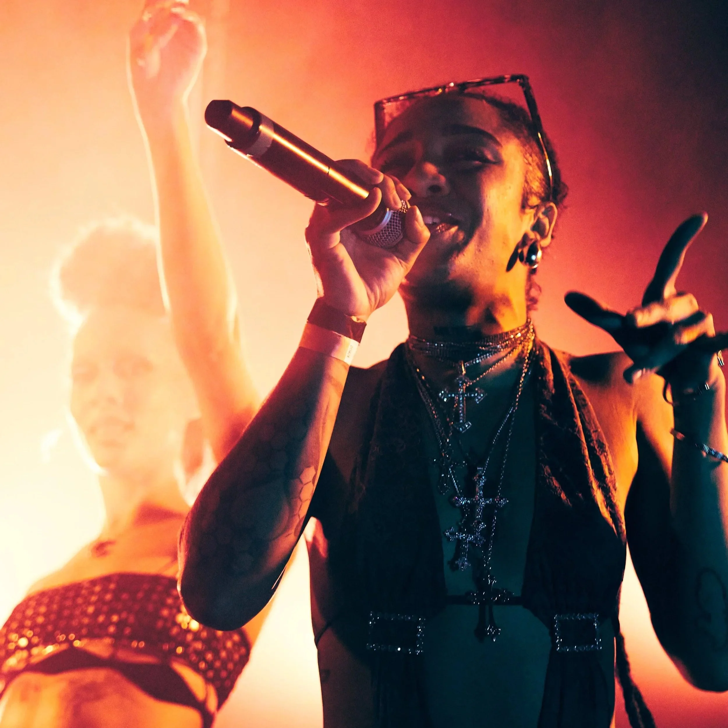 @sodade_sometimes 81-min.jpg