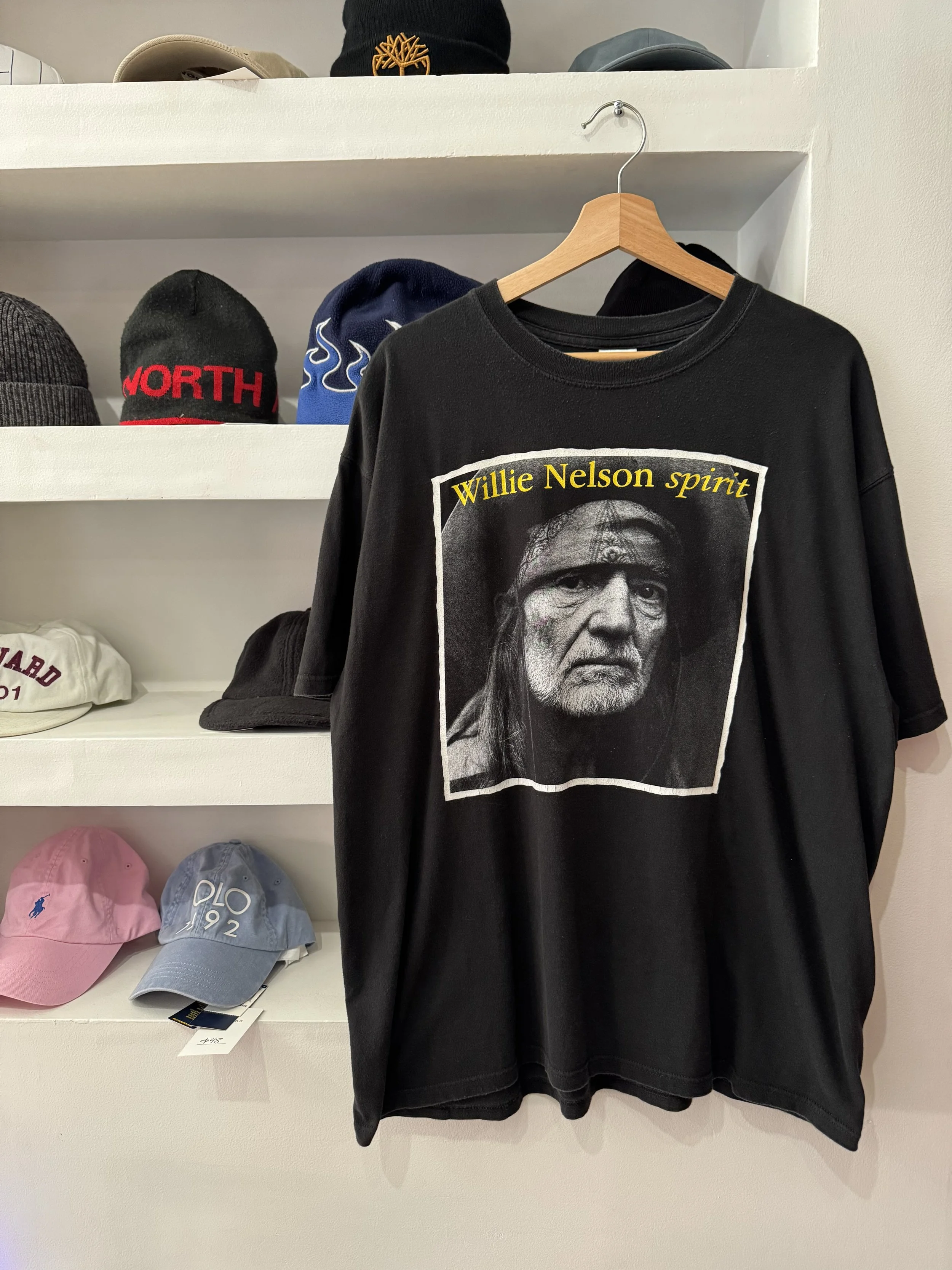willie nelson spirit tee