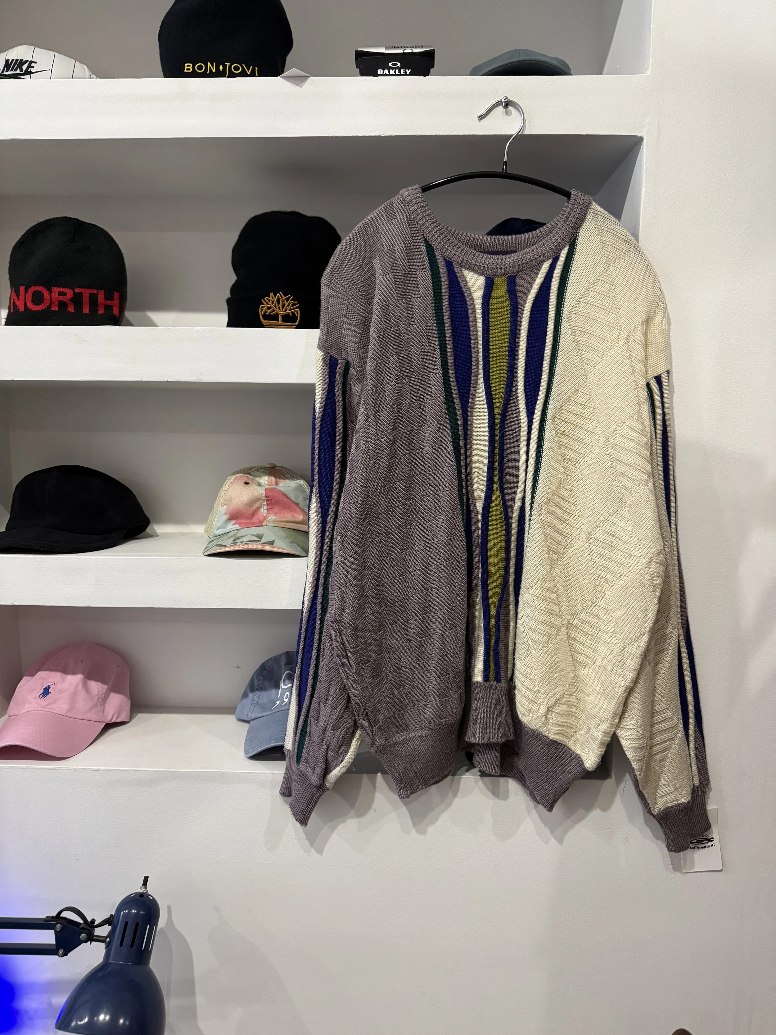 World Top Knit sweater