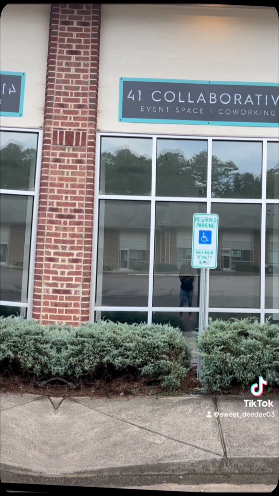 Almost a year ago, our sign went up… and the dream became real.
Now here we are — 10 months later — celebrating the events, the memories, and the community that’s been built inside 41 Collaborative.
From Sweet 16s to bridal