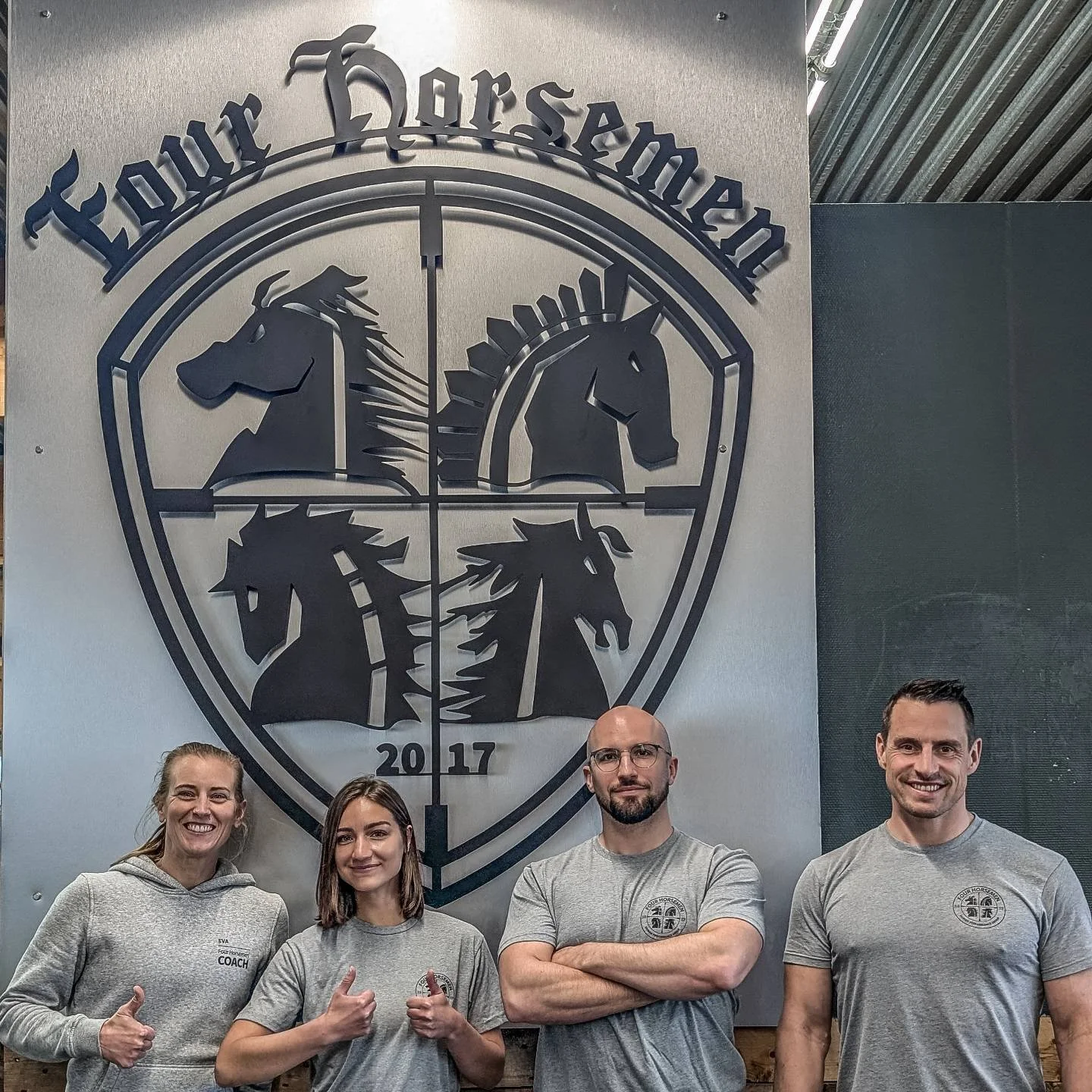 Wir sind mehr als gl&uuml;cklich, unser Four Horsemen Coaches Team mit zwei gro&szlig;artigen Pers&ouml;nlichkeiten zu verst&auml;rken 🚀

Ab sofort unterst&uuml;tzt Alisa gemeinsam mit Coach Eva den Bereich Kids Training und wird zus&auml;tzlich uns