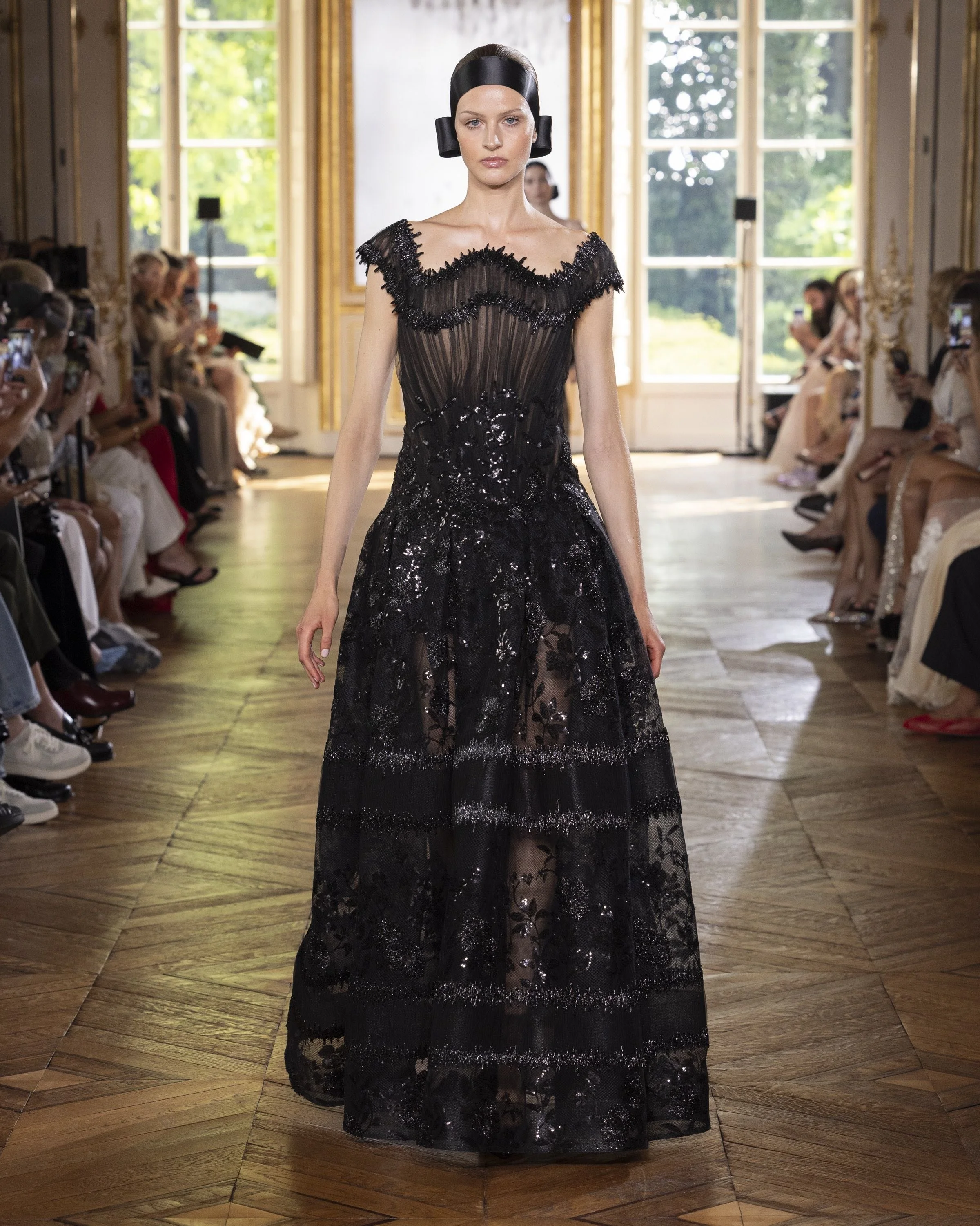 Look 15