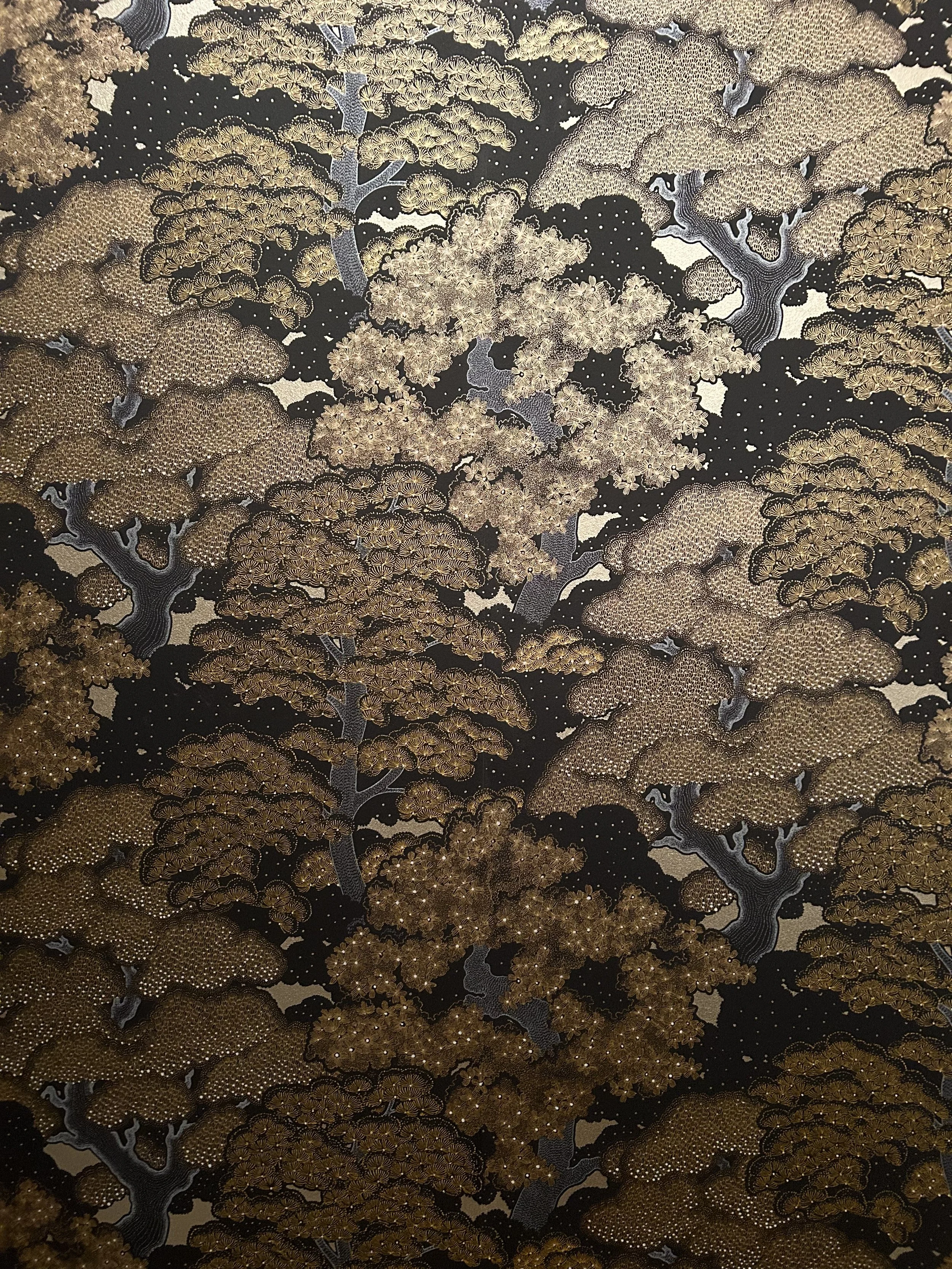 dark bold wallpaper_nashville interior designer_gold shimmer wallpaper_nashville artist_nashville wallpaper hanger_08.jpg