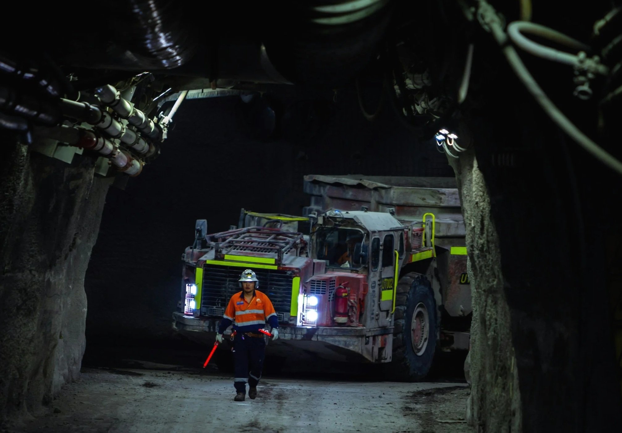 Agent-based simulation use case — underground gold mine load and haul optimisation
