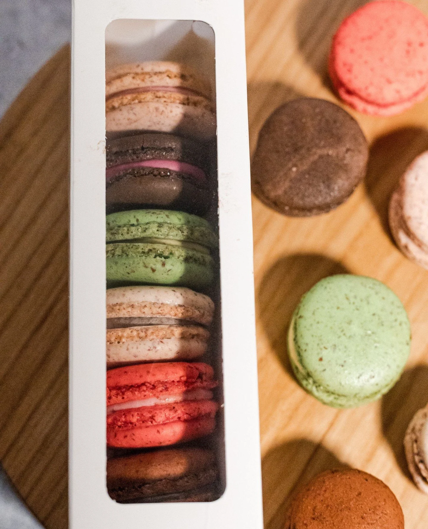 The Great Debate: Dessert for breakfast &mdash; yes or no?⁠
We&rsquo;ll admit it&hellip; when the pastries are this delicate, the lines start to blur.⁠
A croissant, a macaron, maybe a slice of tart &mdash; who&rsquo;s really keeping score?