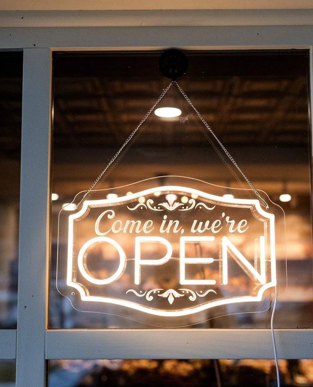 Sundays are the perfect day to slow down and enjoy a quiet brunch. From a hot tea and a delicious croissant, to a latte and one of our MK Collection.⁠
⁠
How are you spending your Sunday?