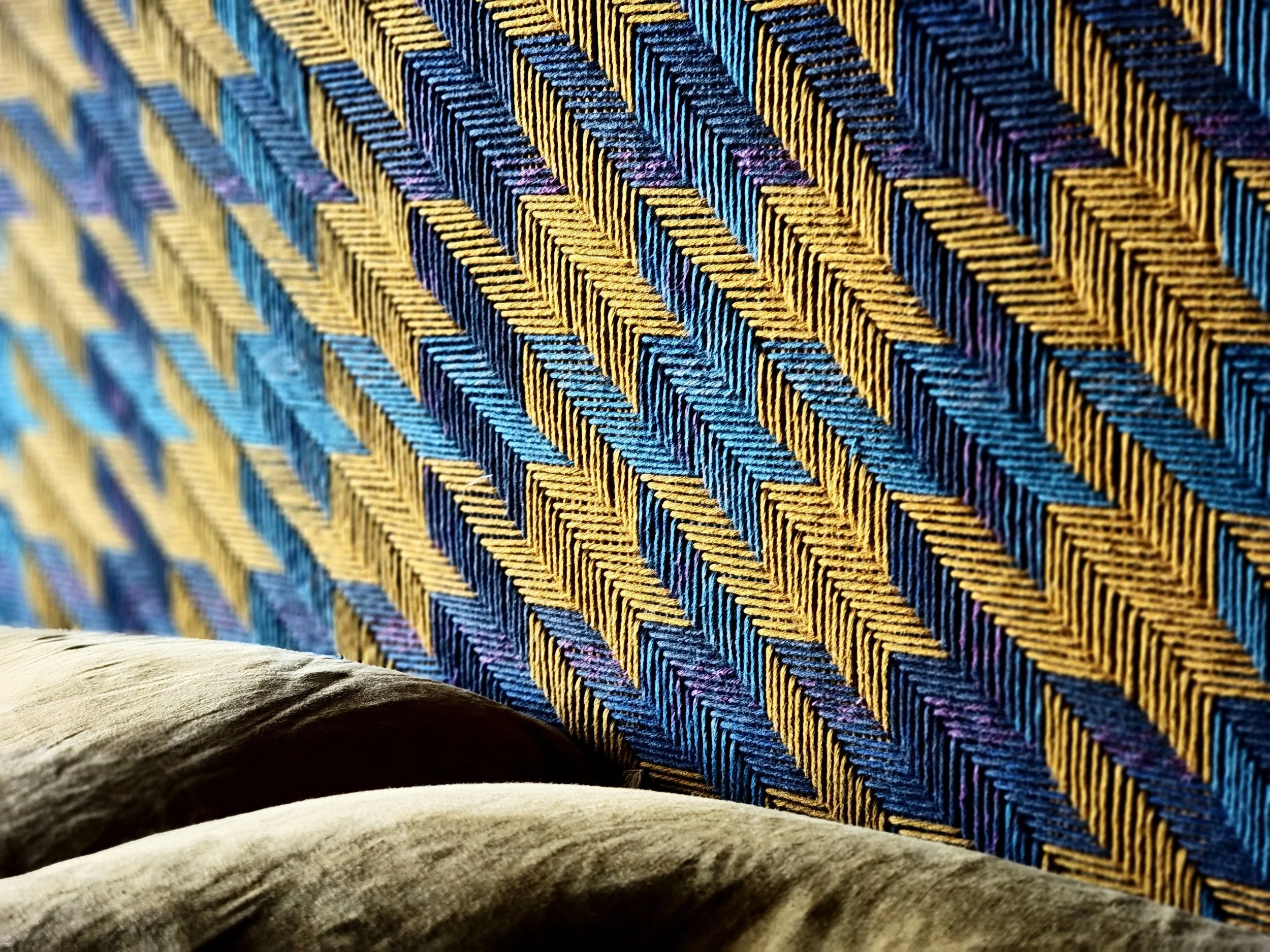 Corrin's handwoven houndstooth bedhead