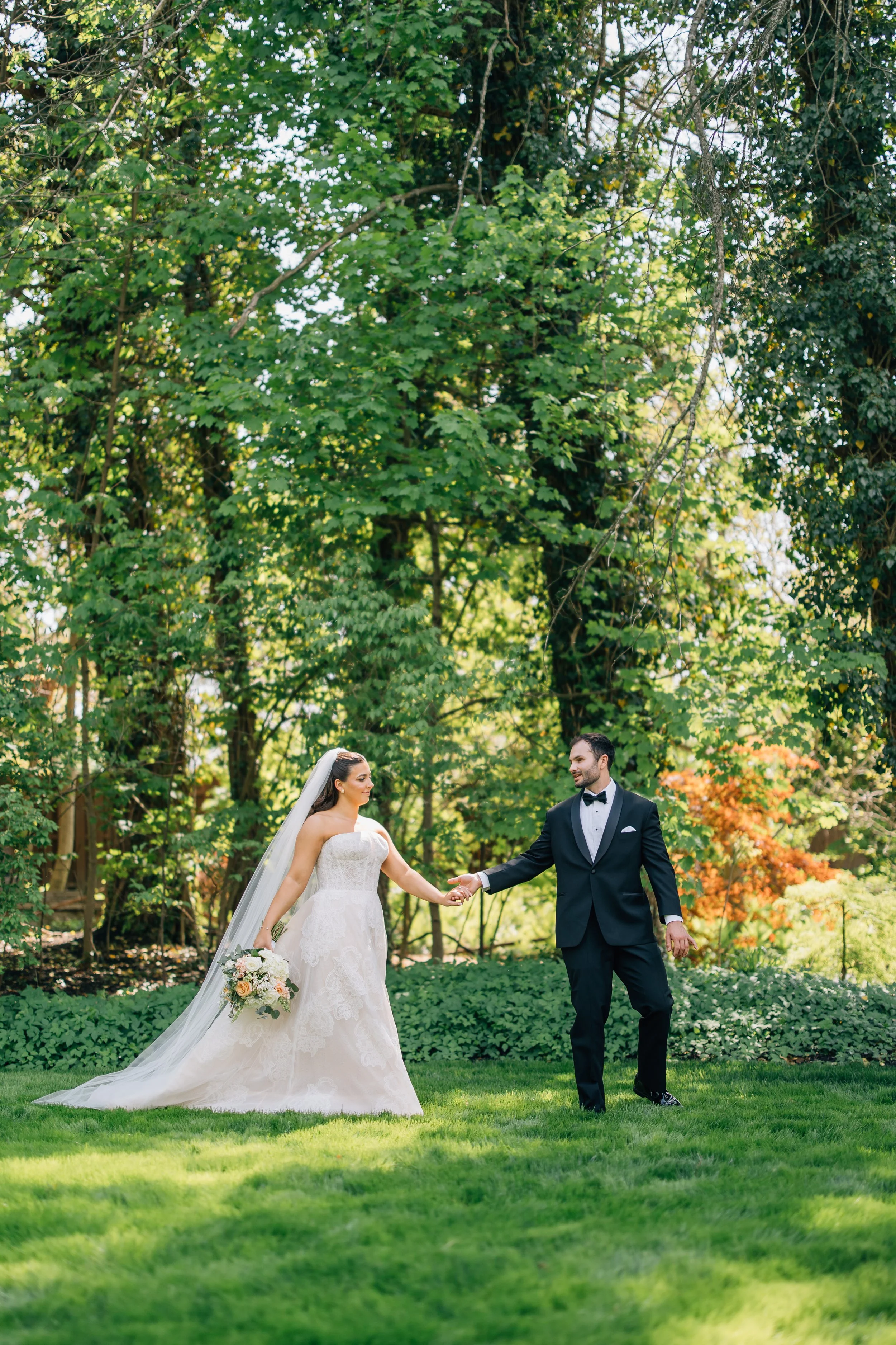 garden wedding venue couple