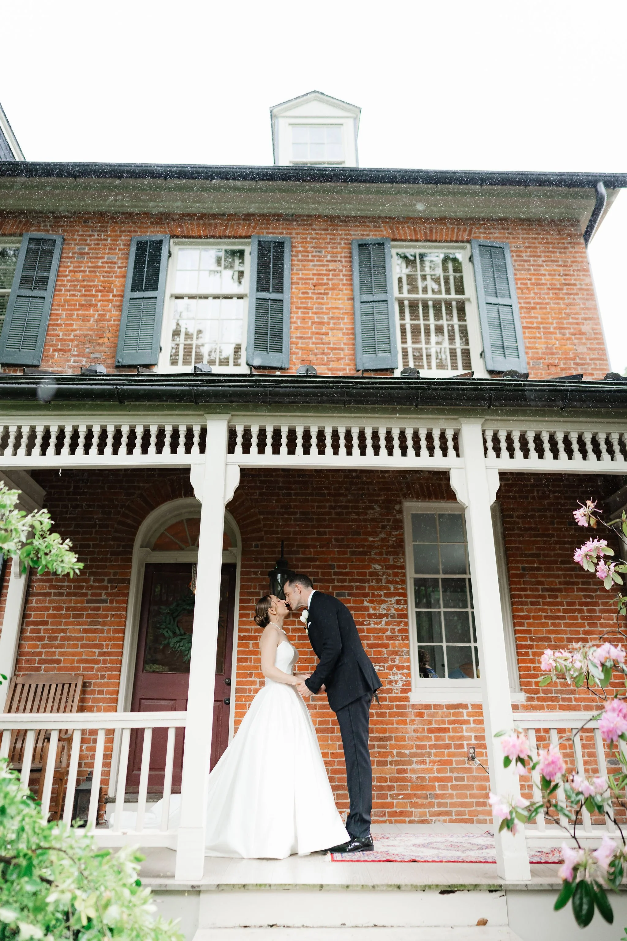 bridal suite kiss