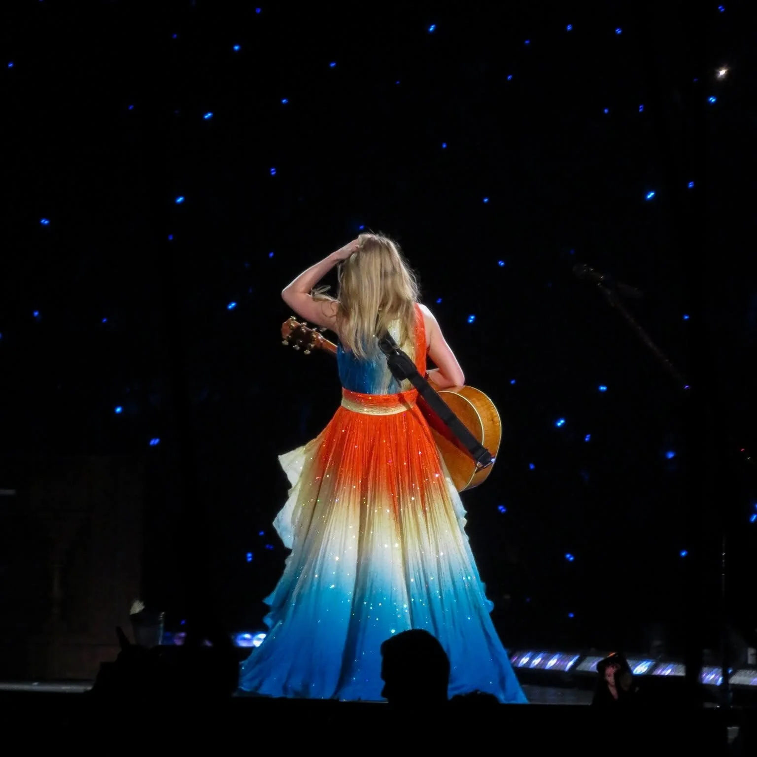 Taylor Swift - Acoustic Section | The Eras Tour - November 22nd, 2024

📸Canon SX720 HS

#taylorswift #ErasTour #taylorswiftlive #tstheerastour #theerastourtoronto #theerastourtorontonight5 #rogerscentre #ConcertPhotography #LiveMusic # #ErasTour2024