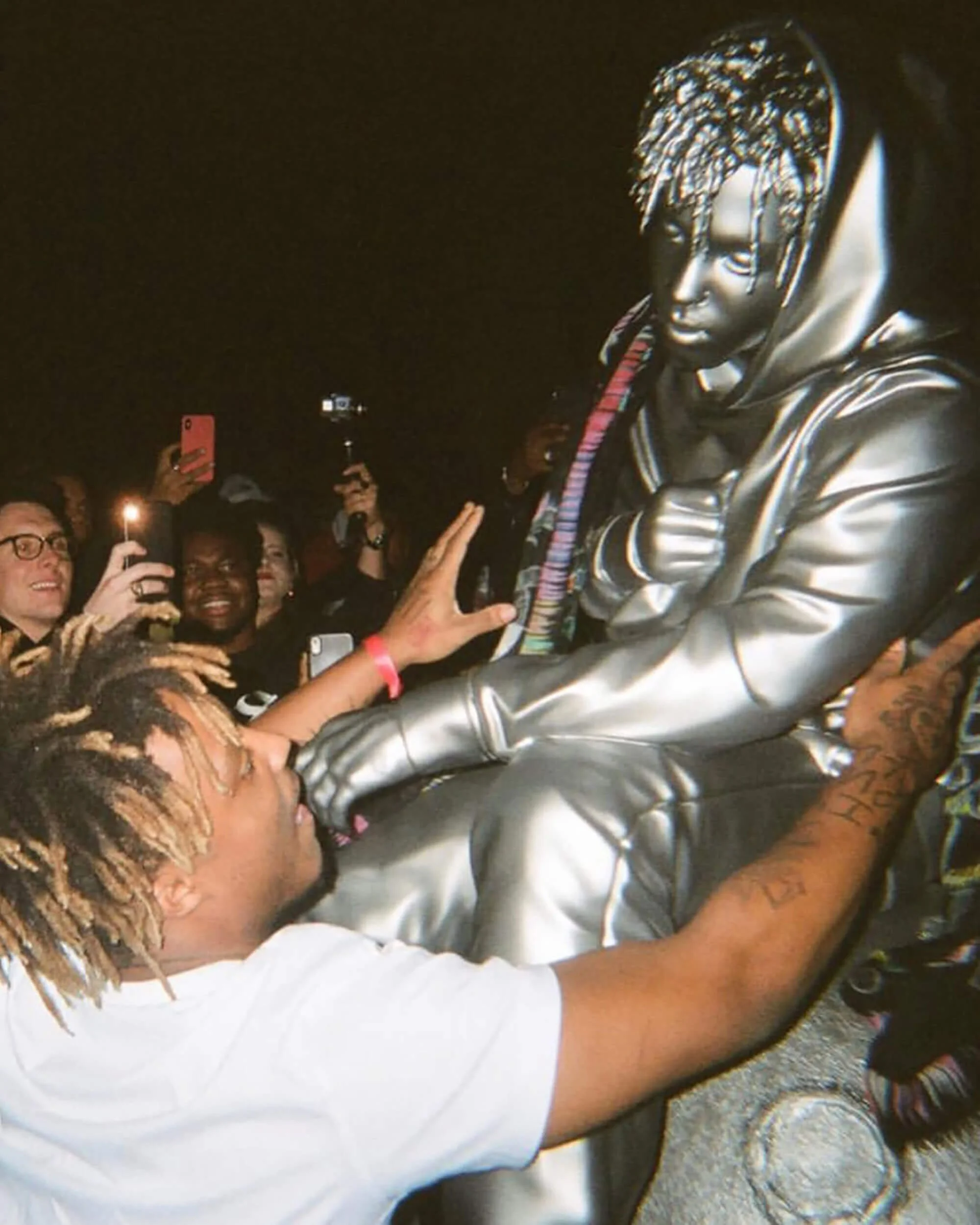 juice-wrld-brookyln-museum-rapcaviar-pantheon-spotify-ceciliaazcarate-juicewrld_extravisuals7.jpg
