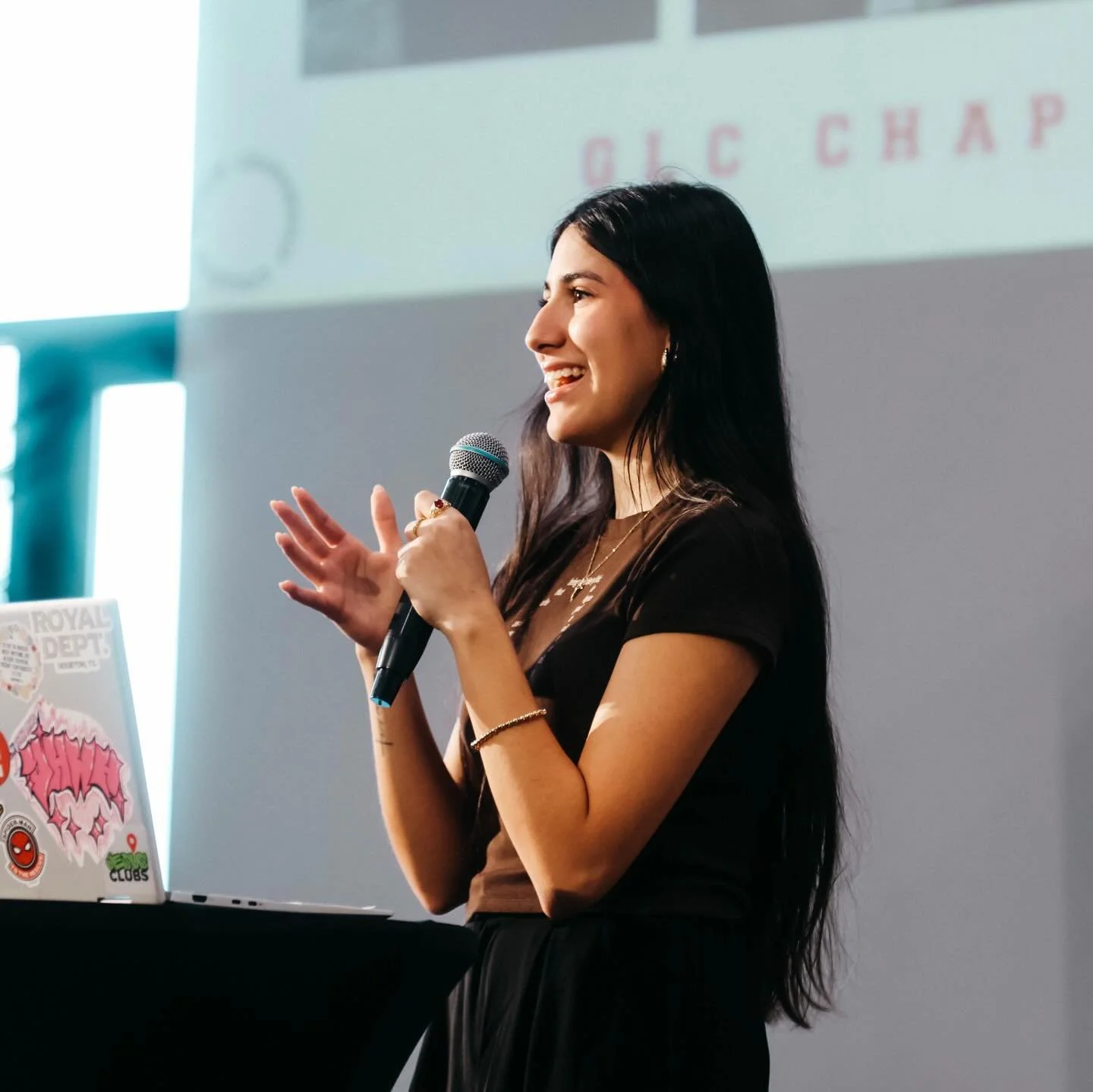 WE ❤️ OUR SENIORS

Today we got to celebrate our seniors in a completely senior run chapel and a student life honoring the seniors with something SWEET!