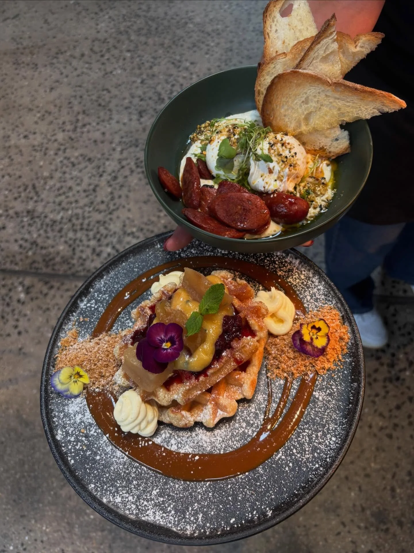 Geelong! We are serving all your favourites this Easter weekend! 🐣 🐰 🌷 Open today and tomorrow 8am till 2pm 🤍