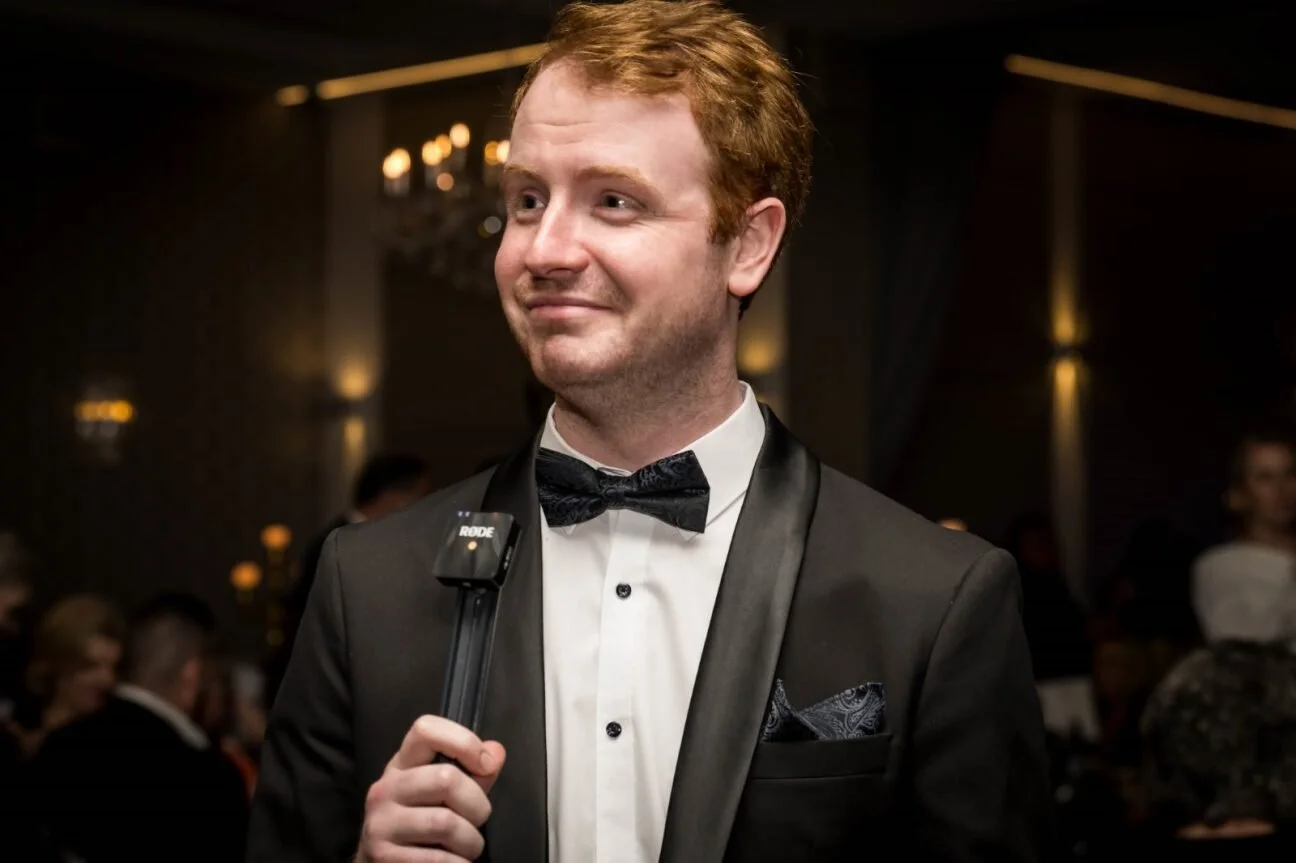 Ronan mic2.jpg