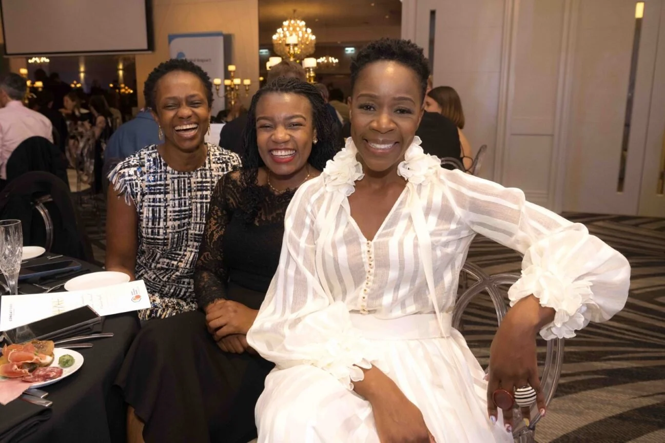 Aminata ad friends.jpg