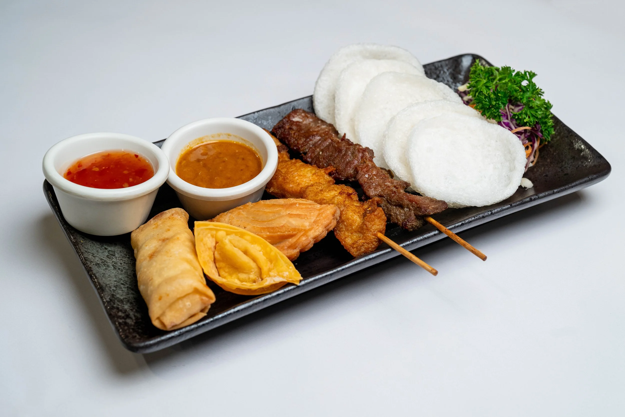 Chom's Restaurant-9.jpg