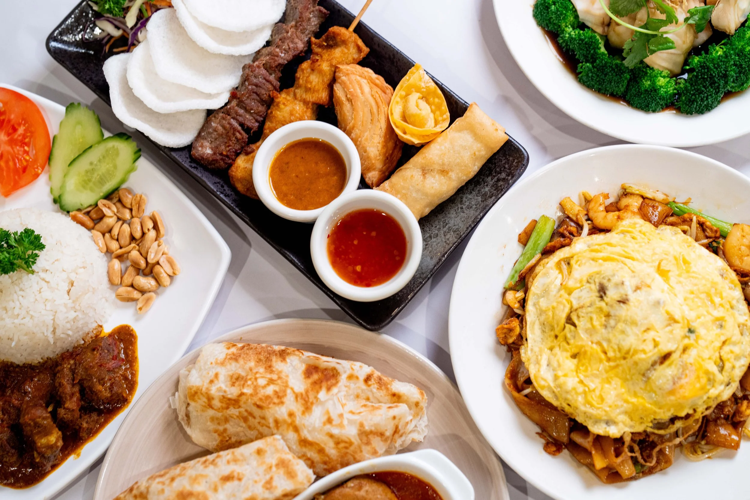 Chom's Restaurant-22.jpg