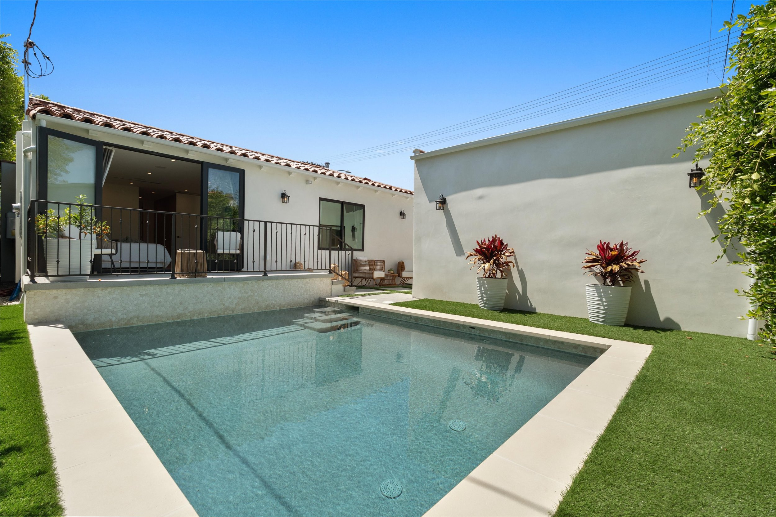 72-100-s-la-jolla-ave_72.jpg