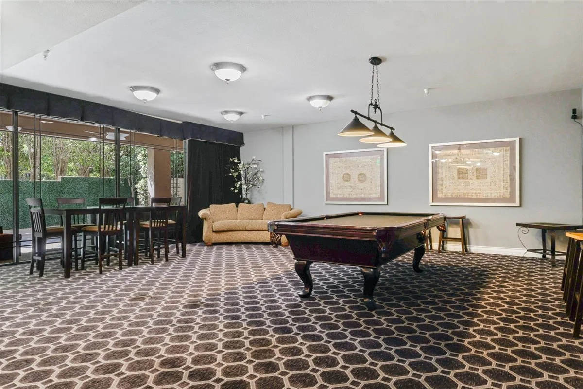 30-107 N Swall Dr-33.jpg