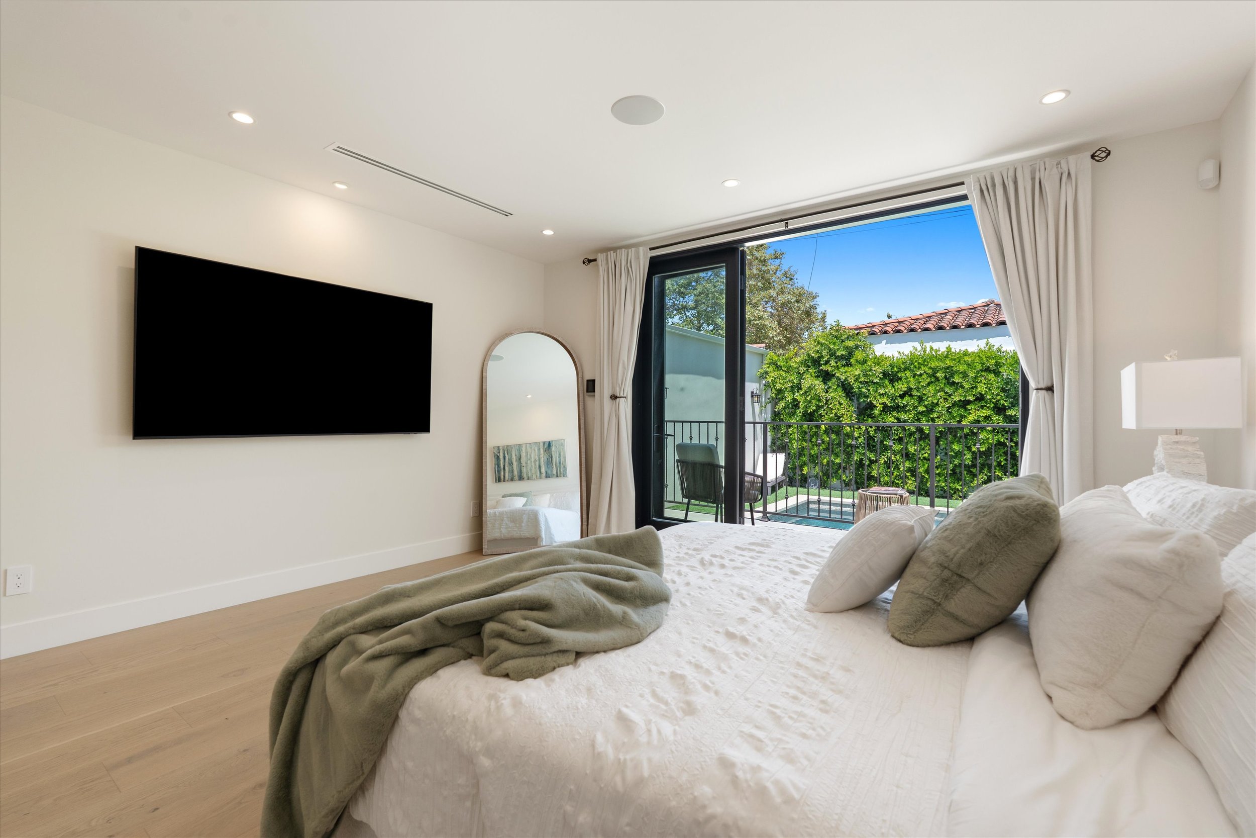 41-100-s-la-jolla-ave_41.jpg