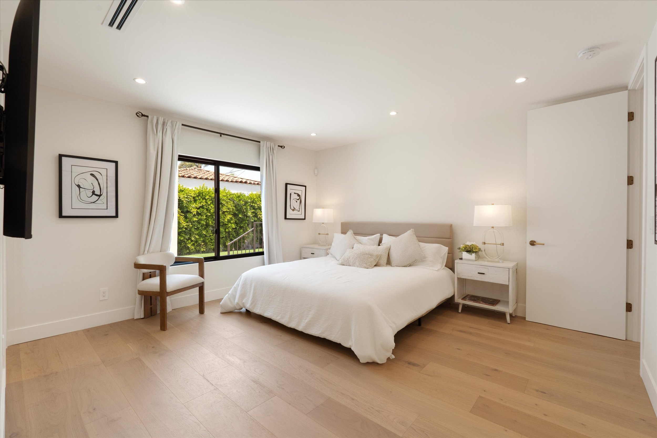 60-100-s-la-jolla-ave_60.jpg