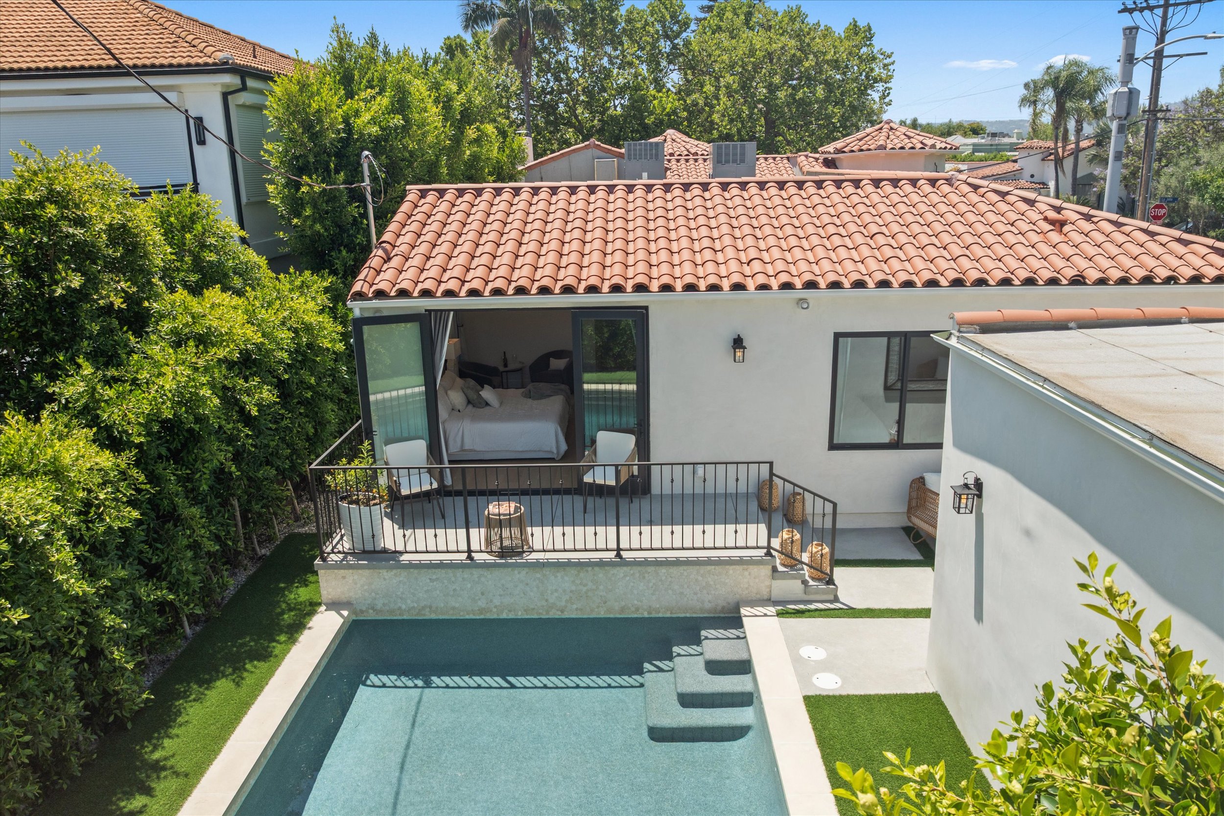 84-100-s-la-jolla-ave_84.jpg