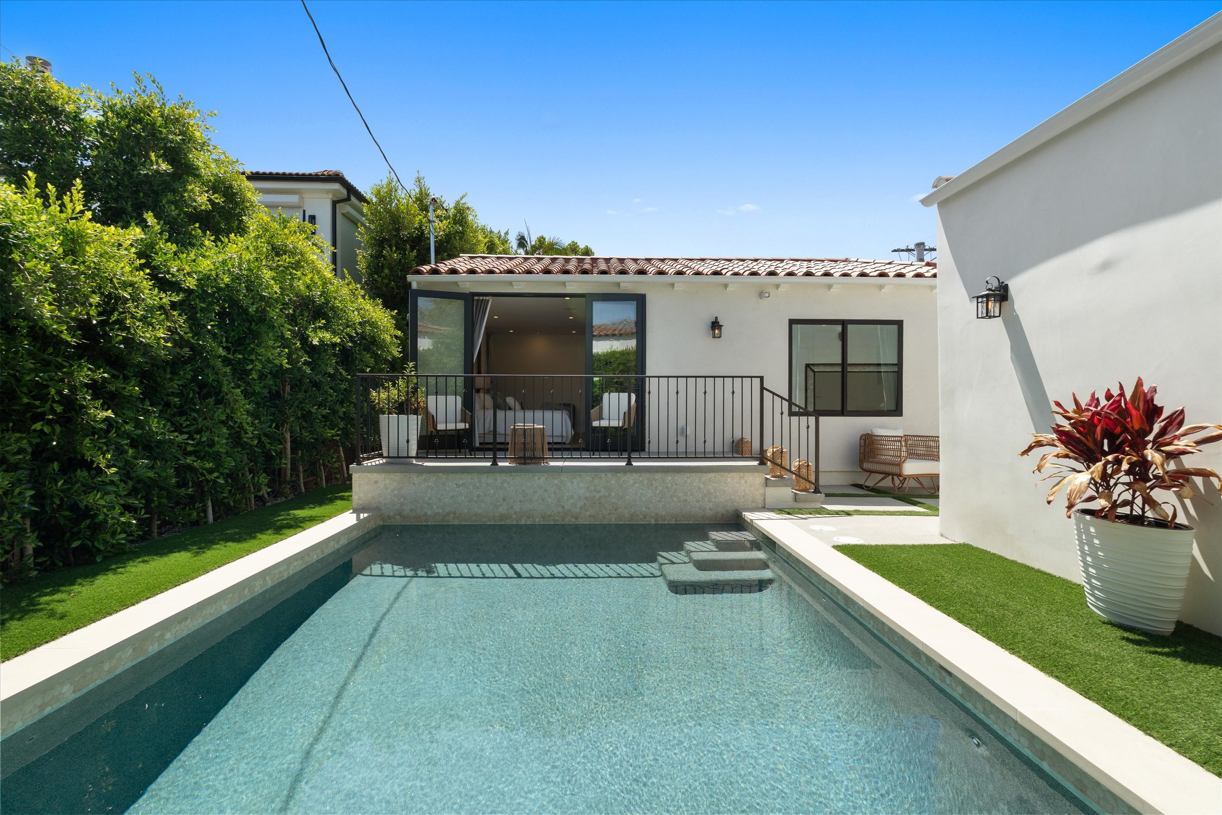71-100-s-la-jolla-ave_71.jpg