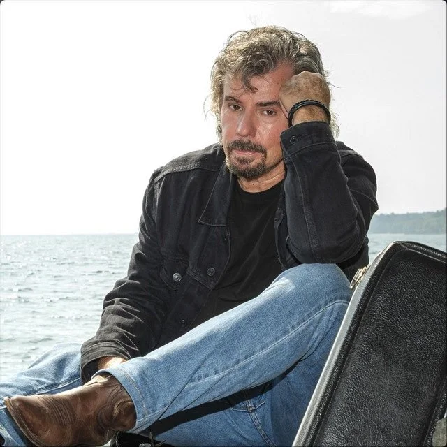 Chase Stevens - Holes In The Night