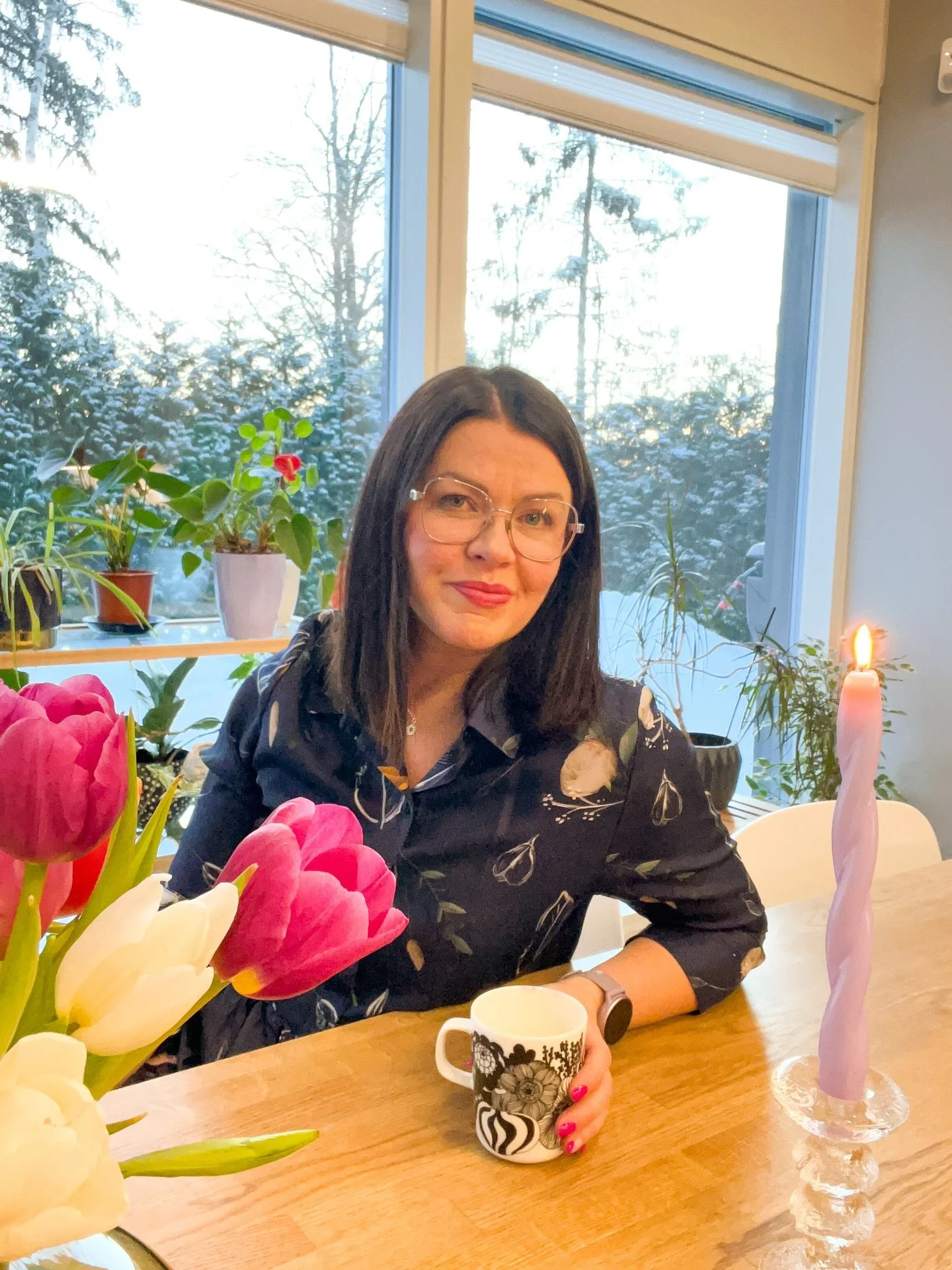 🤍 Sanon nyt sellaisen asian, mit&auml; ei ehk&auml; &auml;&auml;neen aina sanota. Kun puheterapeutin suhde lapsiasiakkaan vanhempiin on hyv&auml;, l&auml;mmin ja turvallinen, terapeutti antaa ehk&auml; itsekin suhteeseen enemm&auml;n. 

T&auml;&auml