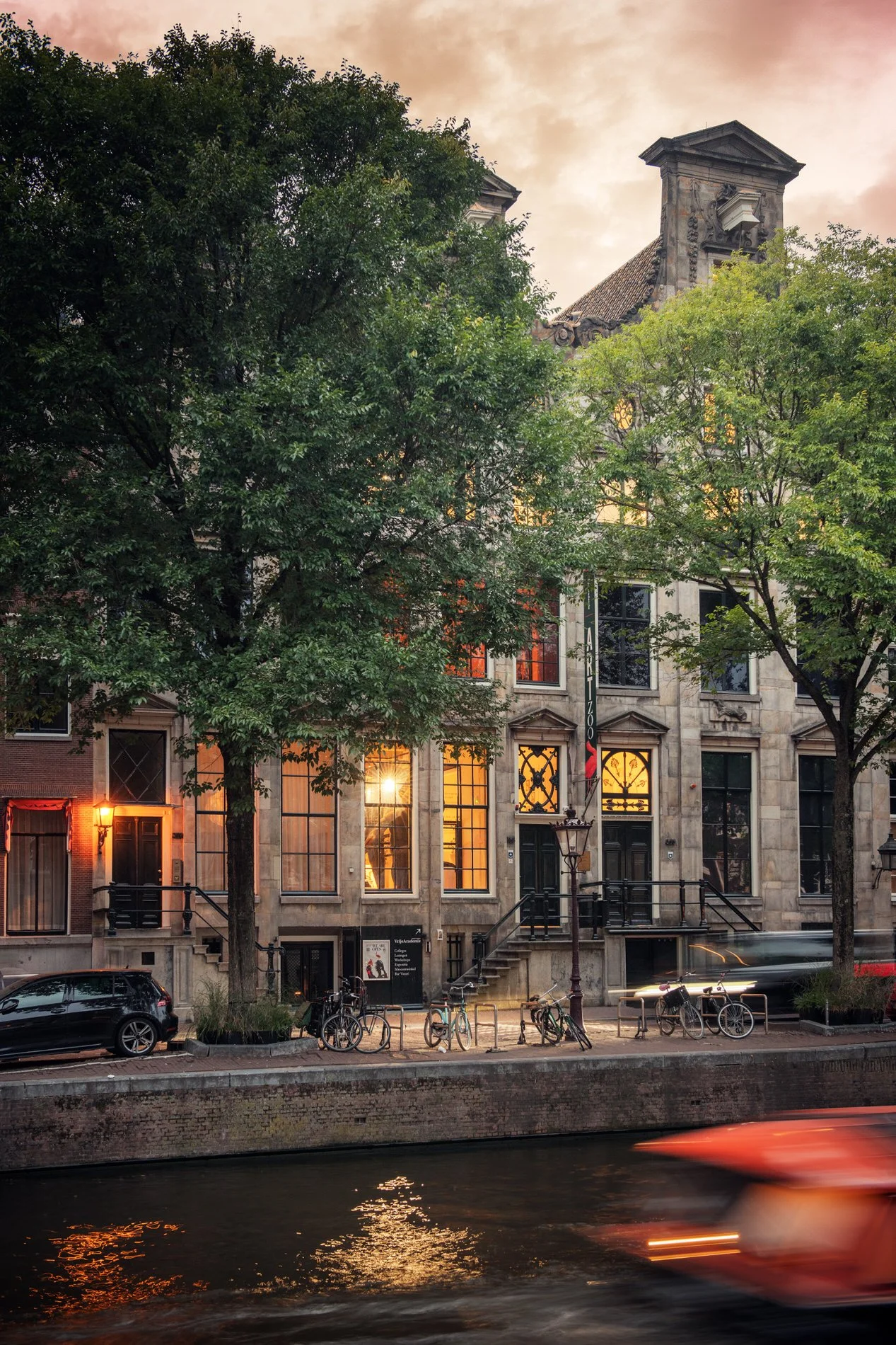 Art Zoo Museum is located in a stunning 17th century canal house in Amsterdam. Photo: © Tim Mintiens