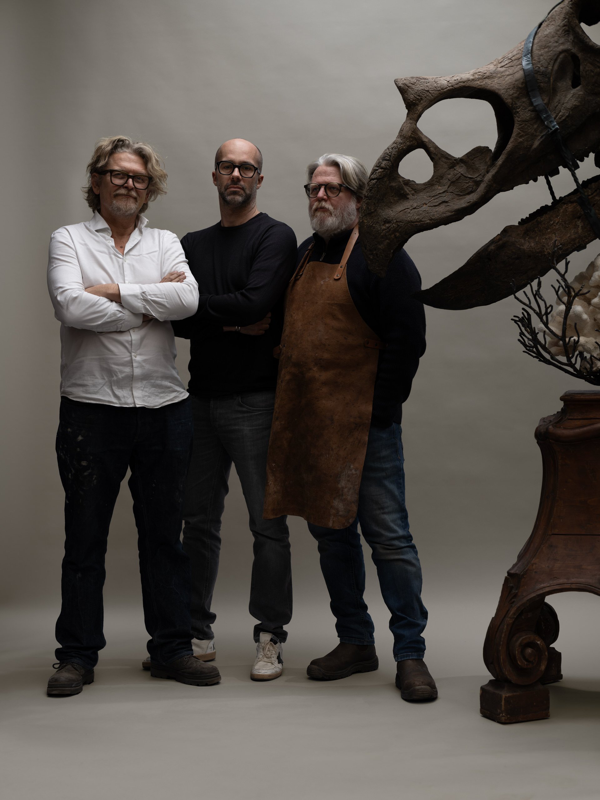 Ferry van Tongeren, Iacopo Briano, Jaap Sinke next to triceratops head. Photo: © Tim Mintiens