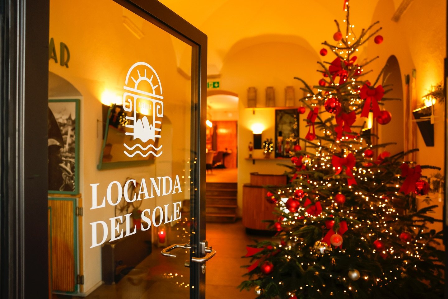Il Natale si avvicina e la magia alla Locanda &egrave; gi&agrave; nell&rsquo;aria! 🎄✨L&rsquo;atmosfera &egrave; ancora pi&ugrave; accogliente, perfetta per trascorrere momenti speciali.

🌟 Vi aspettiamo per scoprire il nostro nuovo men&ugrave; inve