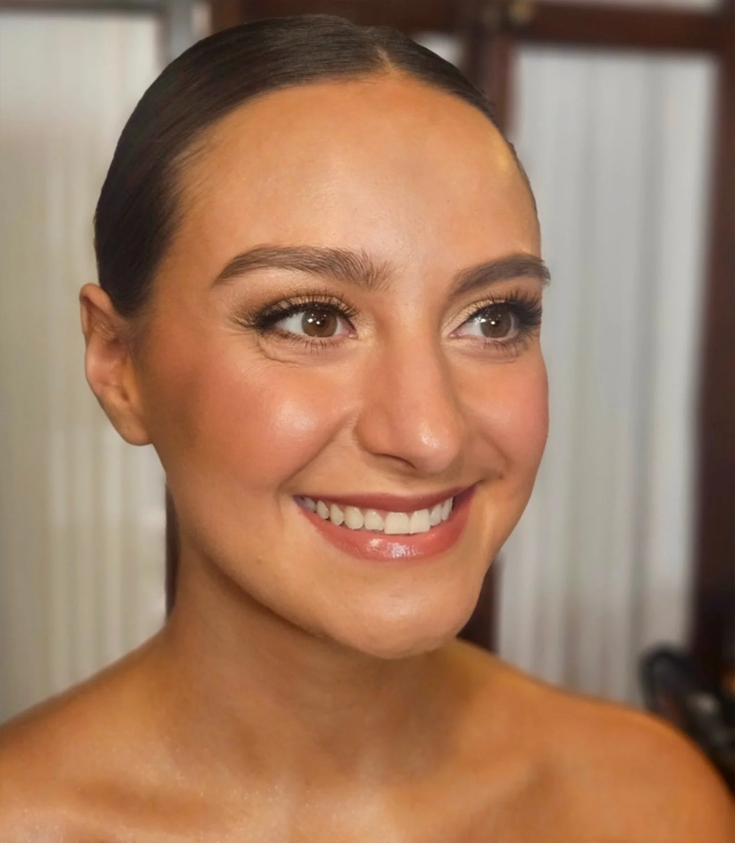 Gorgeous Emma 🤍 

HAIR Iris
MAKEUP Laura
#debrapetrielliteam

Interested in working with Deb &amp; the Pro Team for your wedding, event, or photo/video project? Send us a message; let&rsquo;s chat. 

// #chicagomakeupartist #chicagobride #chicagowed