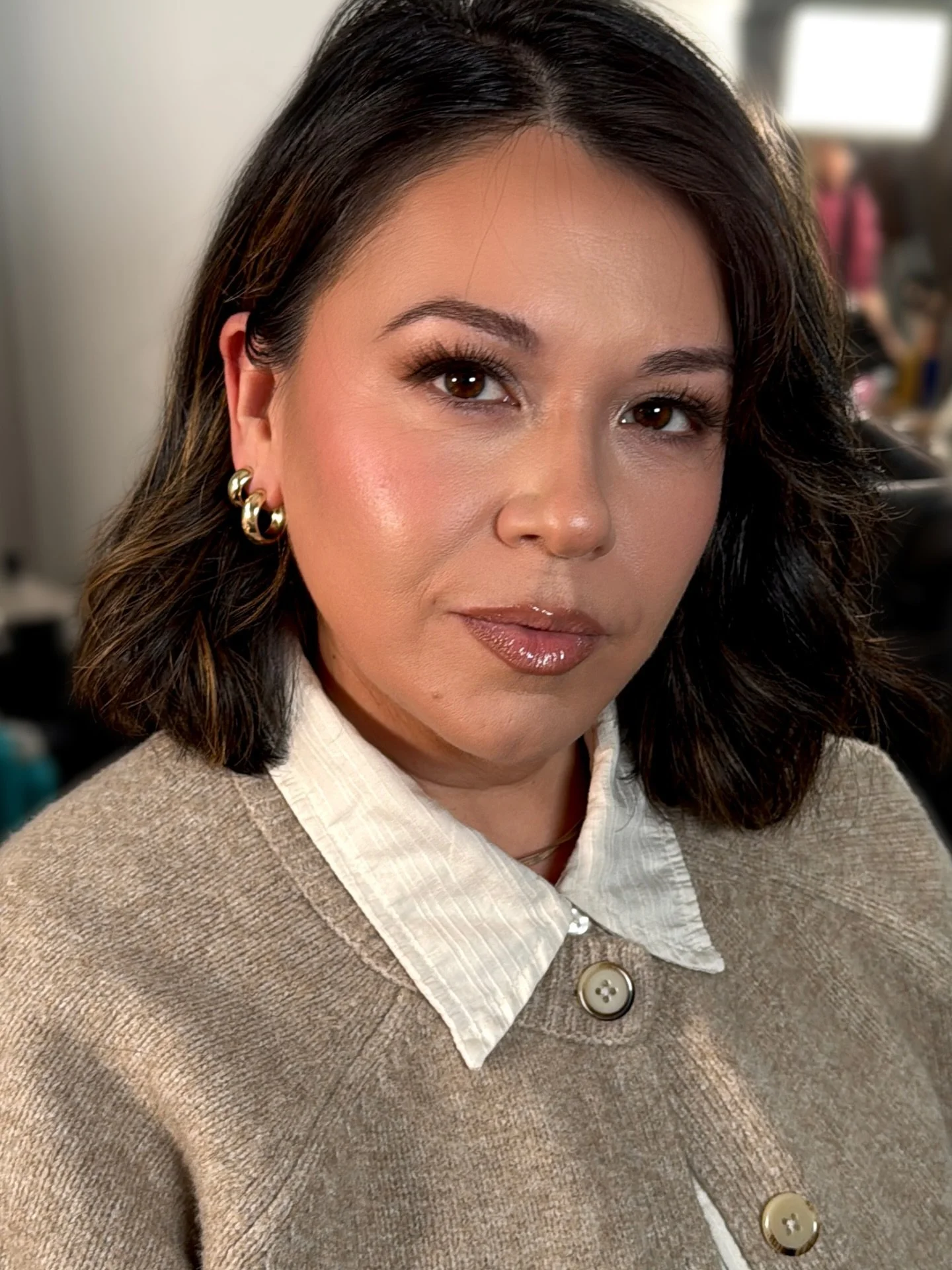 Continuing education days are my favorite. And ooo eeee does @francely_makeup look like a mega babe or what? Looking forward to doing more of this during this slow season! Thank you @adamdownsmakeup for coming out to @heirloombeautywellness &amp; joi