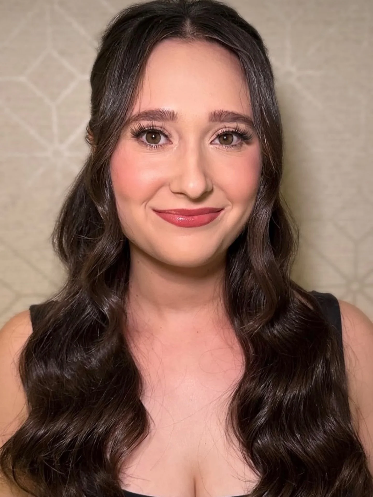 Half up classic style that you can never go wrong choosing ✨ 

HAIR Maritza
@debrapetrielli.team

Interested in working with Deb &amp; the Pro Team for your wedding, event, or photo/video project? Send us a message; let&rsquo;s chat.