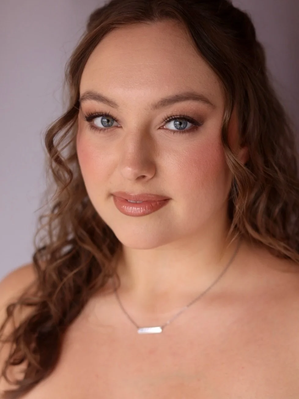 Stunning makeup &amp; hair by Kasha for the @debrapetrielli.team 🤍✨