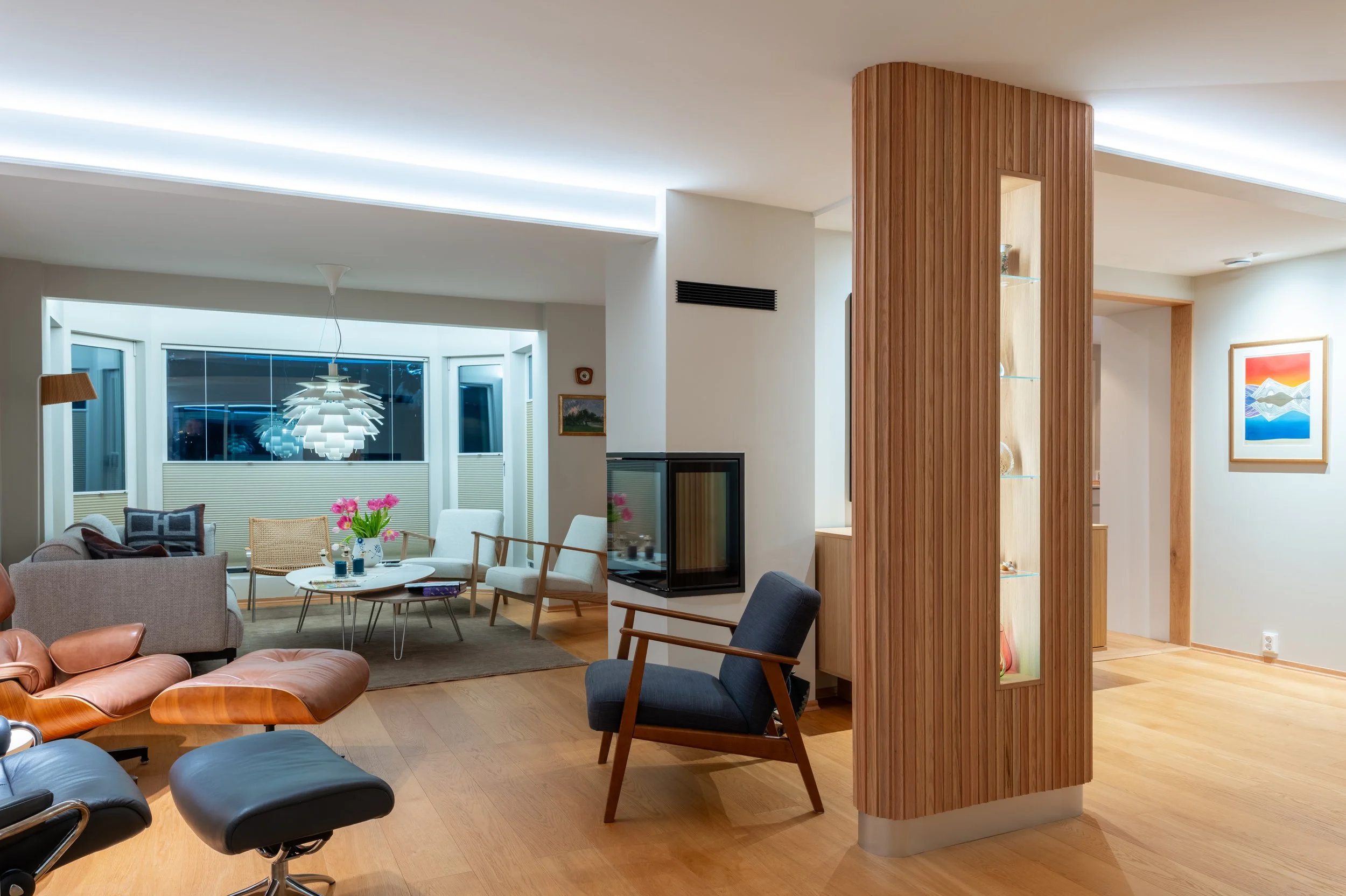 Søyler i bolig 4000px--2.jpg