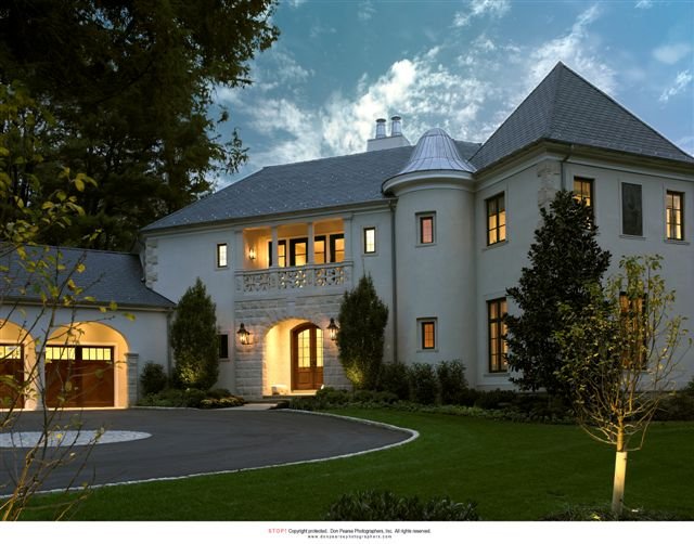 911 Front Front Angle.JPG