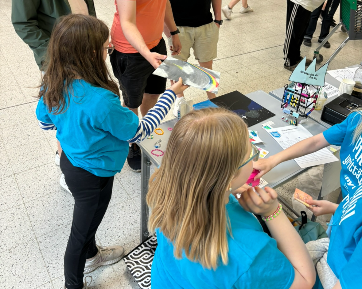 Leirikoulu &amp; varainkeruu