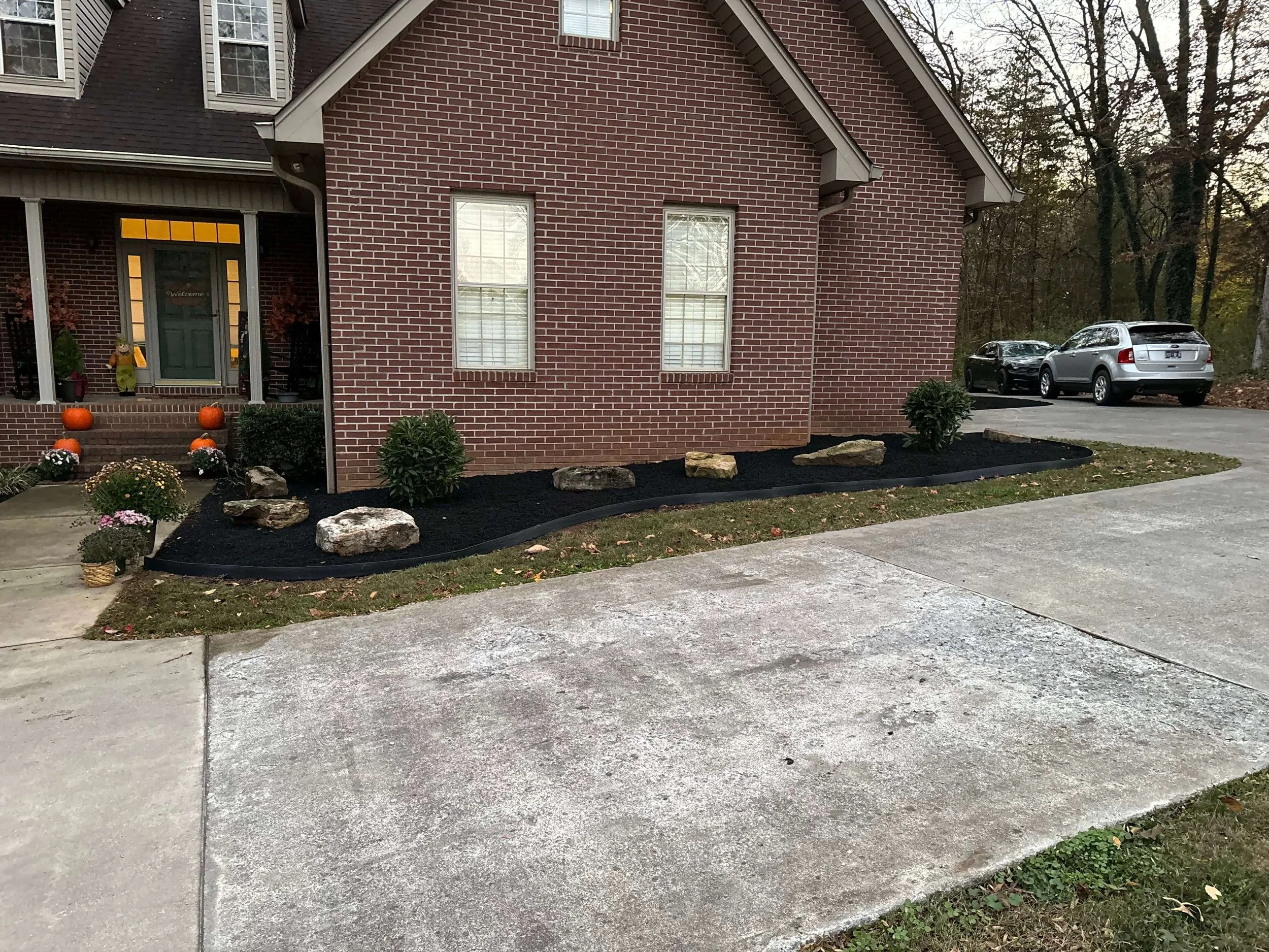 LandscapingInstall1.jpg