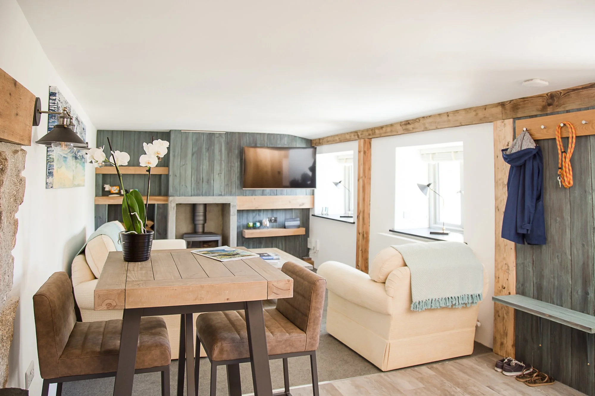 Chloe Edwards_Bullpen_Cottage-2-48.jpg