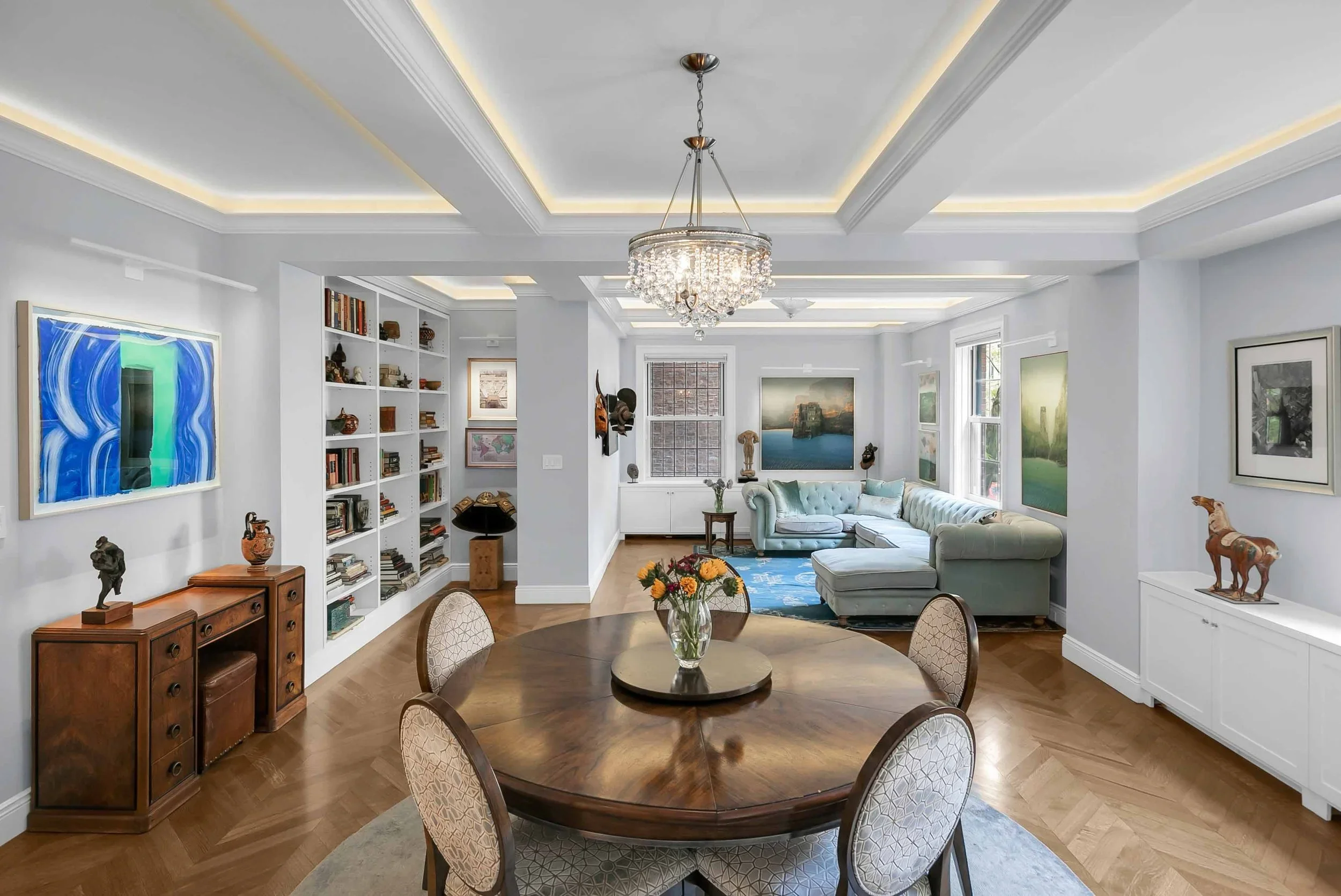 A Greenwich Village Classic — Captured at Its Absolute Best